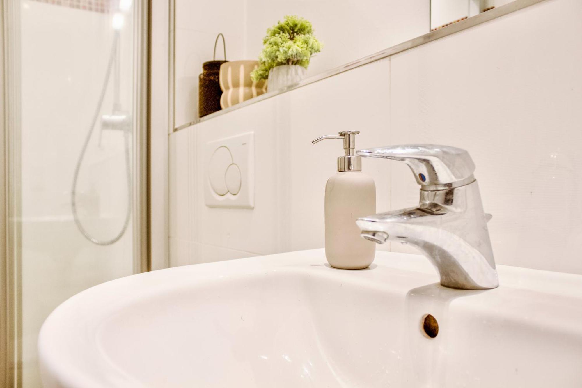 Charmante Altbauwohnung In Bonn Ngoại thất bức ảnh